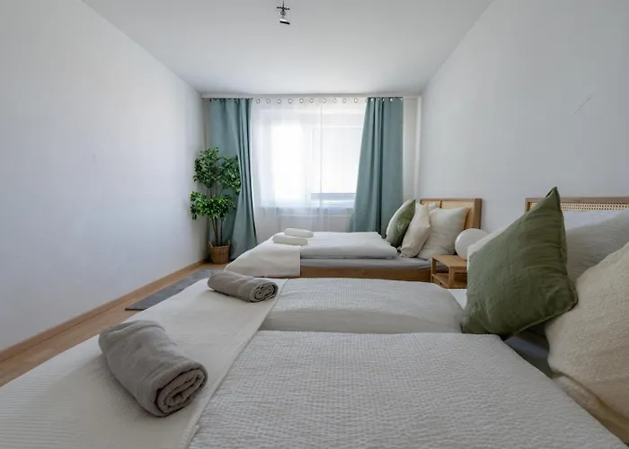 Apartment Two Bedrooms - 85 Squaremeters - 4 Min To U6 Dresdner Str Vienna