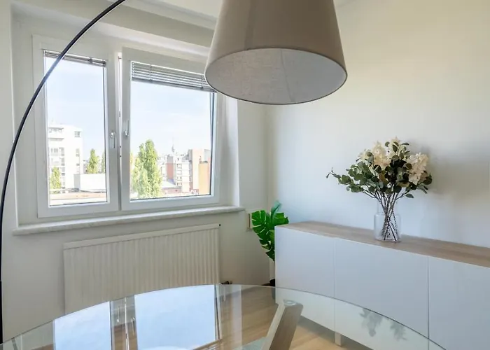 Two Bedrooms - 85 Squaremeters - 4 Min To U6 Dresdner Str Apartment