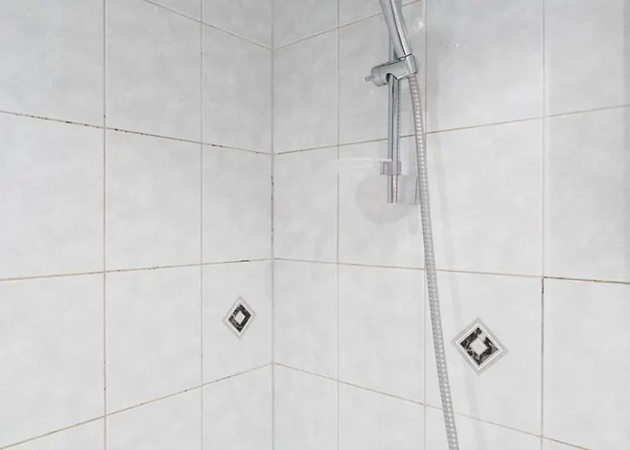 Two Bedrooms - 85 Squaremeters - 4 Min To U6 Dresdner Str Apartment Vienna