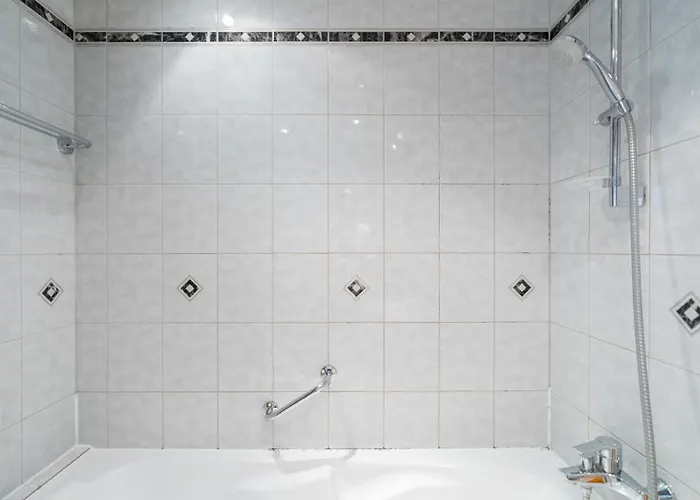 Apartment Two Bedrooms - 85 Squaremeters - 4 Min To U6 Dresdner Str *